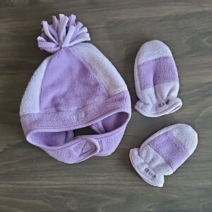 Old Navy Baby Lavender Fleece Hat and Mittens Set (6-12M)